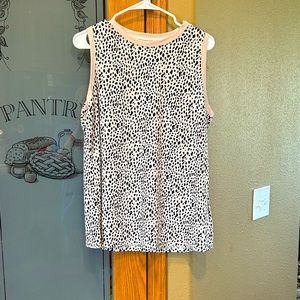 Sleeveless cheetah print top